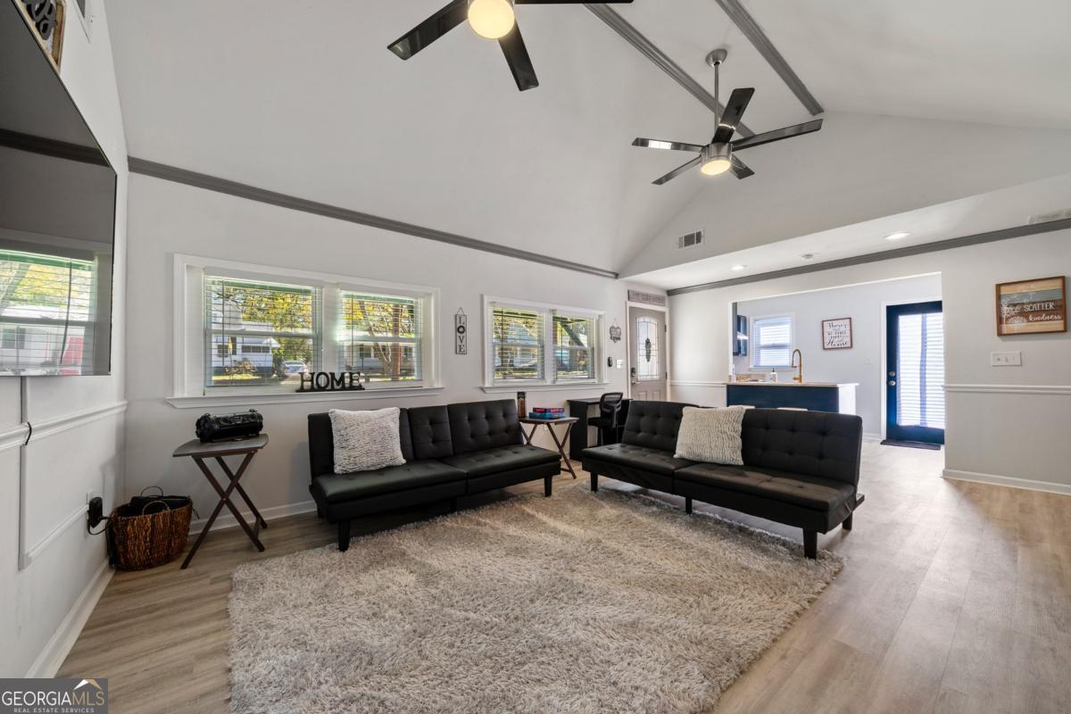 436 W Lake Avenue NW Atlanta GA 30318