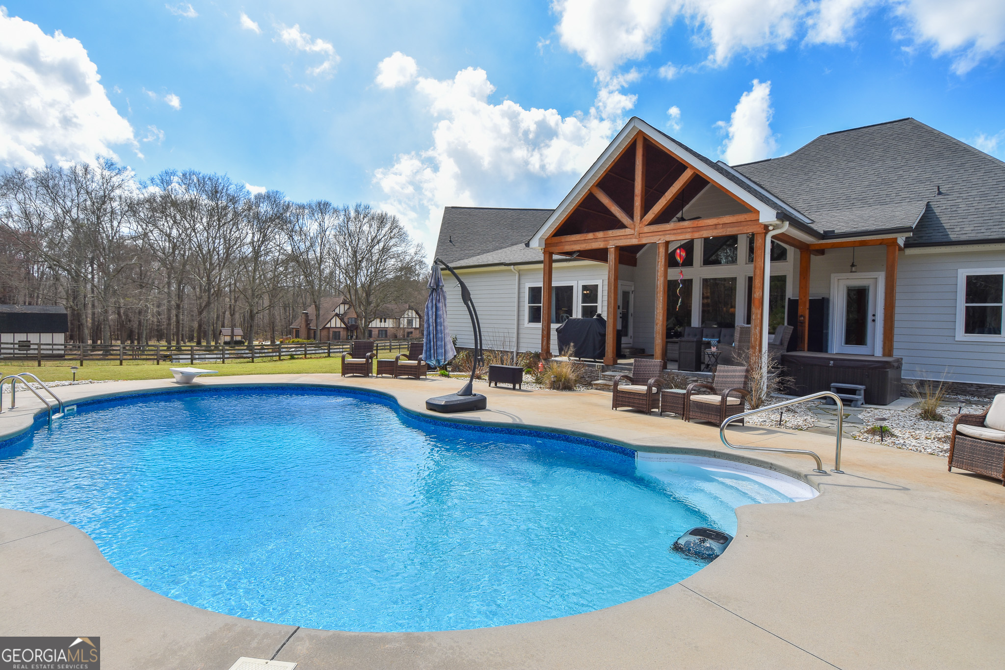 145 Bob White Run Jackson GA 30233