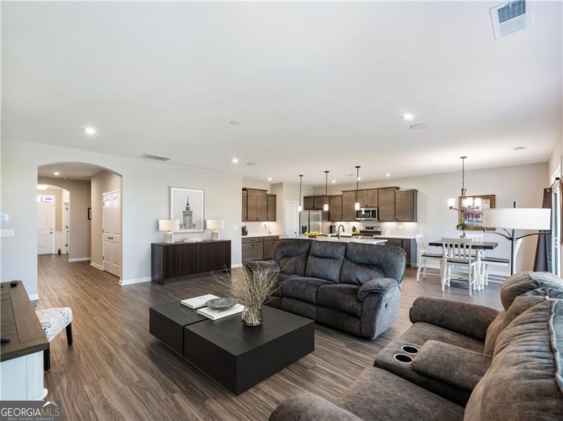 627 Michigan Circle Hoschton GA 30548