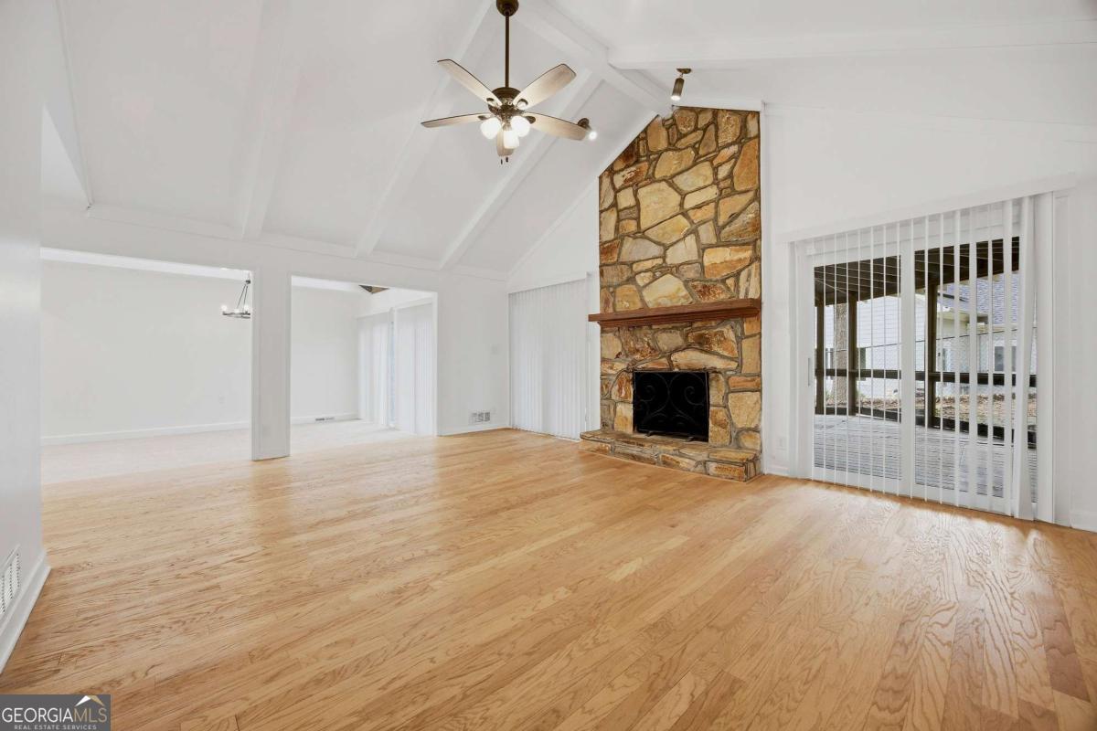 495 Knoll Woods Drive Roswell GA 30075