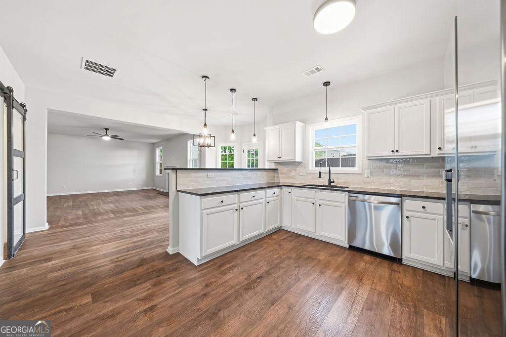 8908 Brandy Rose Douglasville GA 30134