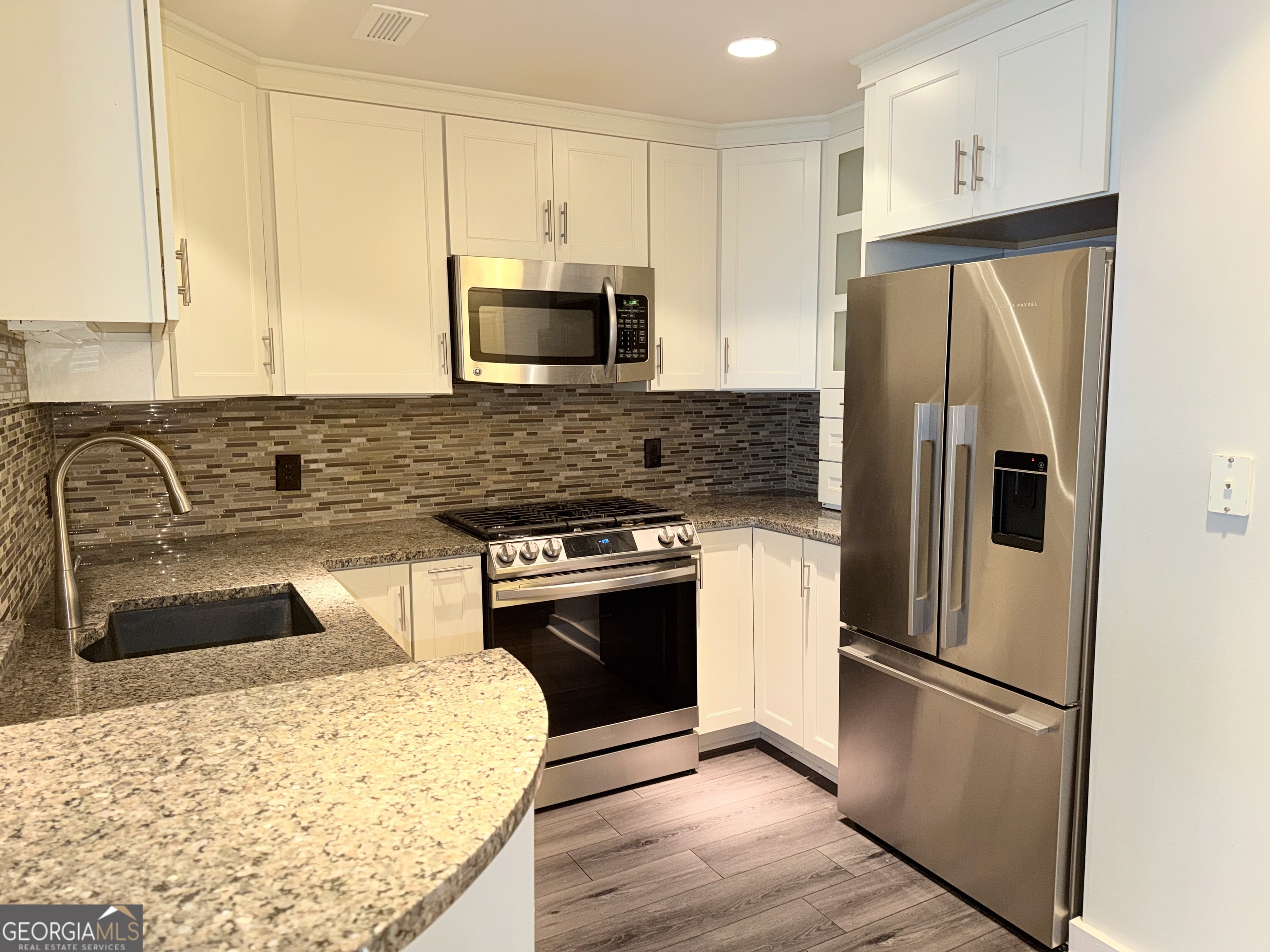 3338 Peachtree Road NE Atlanta GA 30326