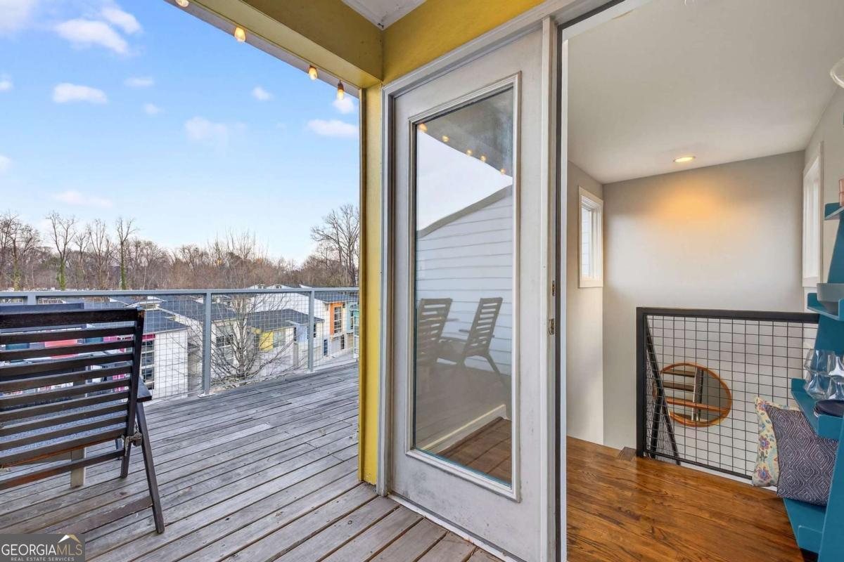 1376 Stirling Circle NW Atlanta GA 30318