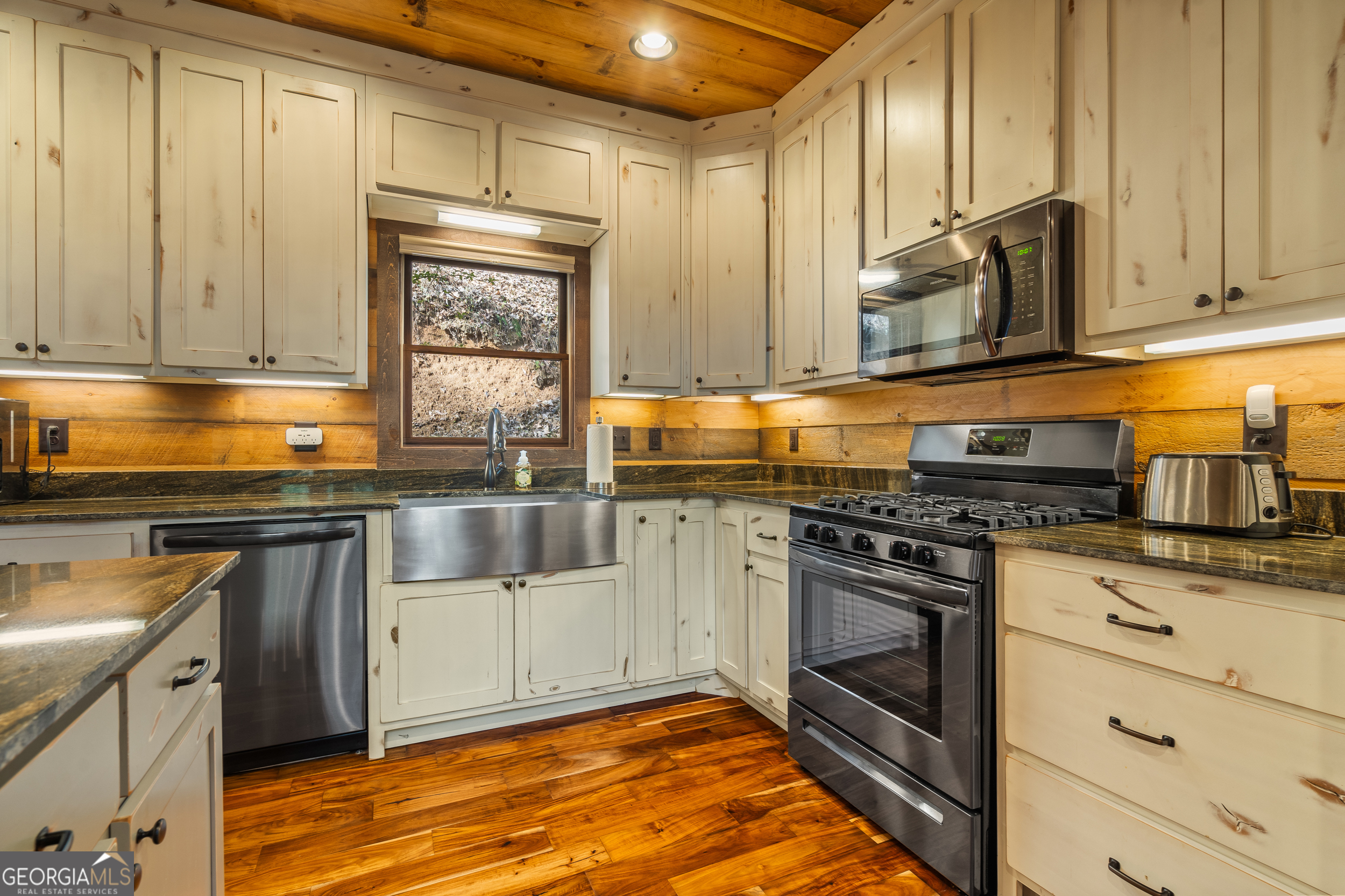 455 Shepherds Walk Morganton GA 30560