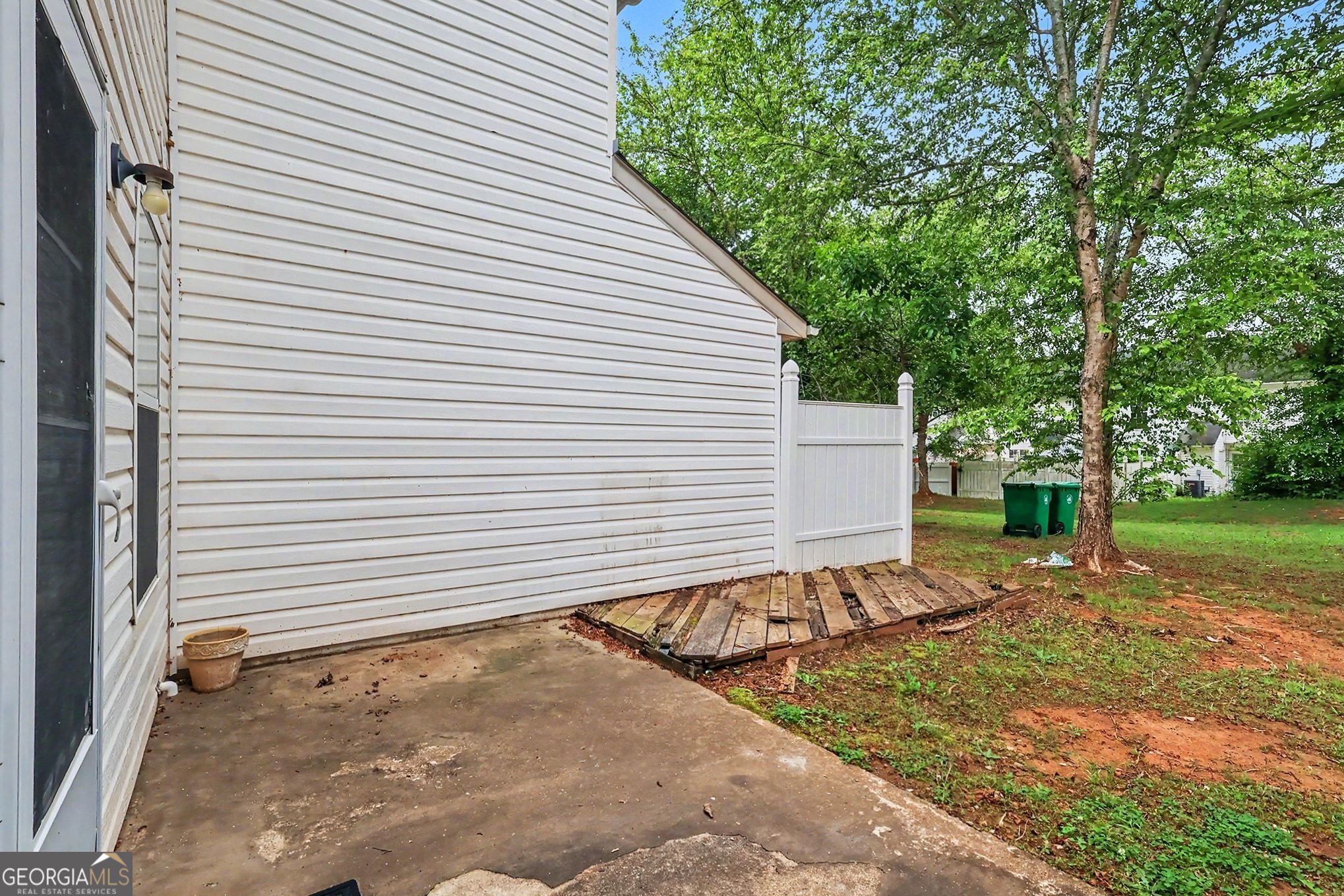 5867 Strathmoor Manor Circle Lithonia GA 30058