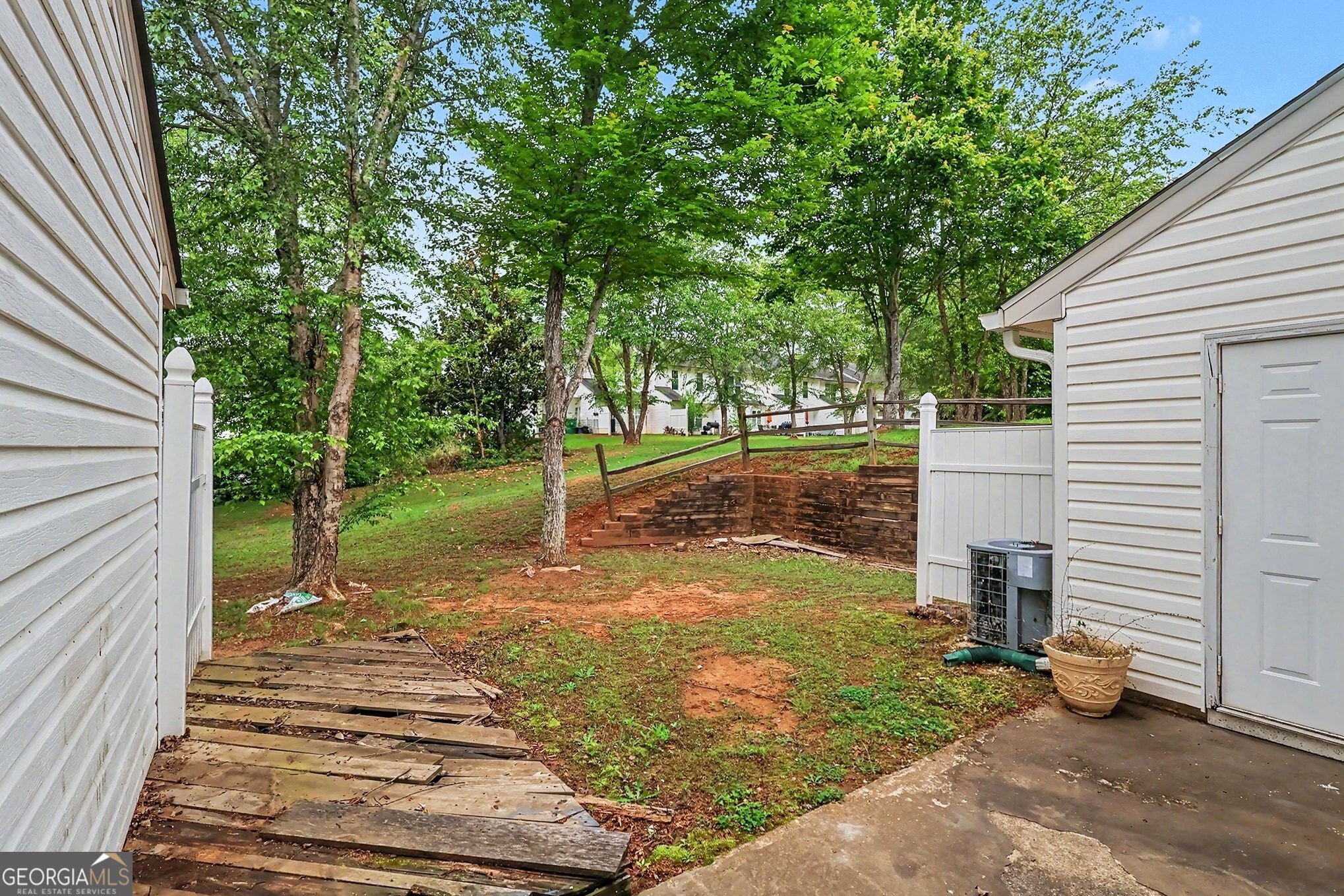 5867 Strathmoor Manor Circle Lithonia GA 30058