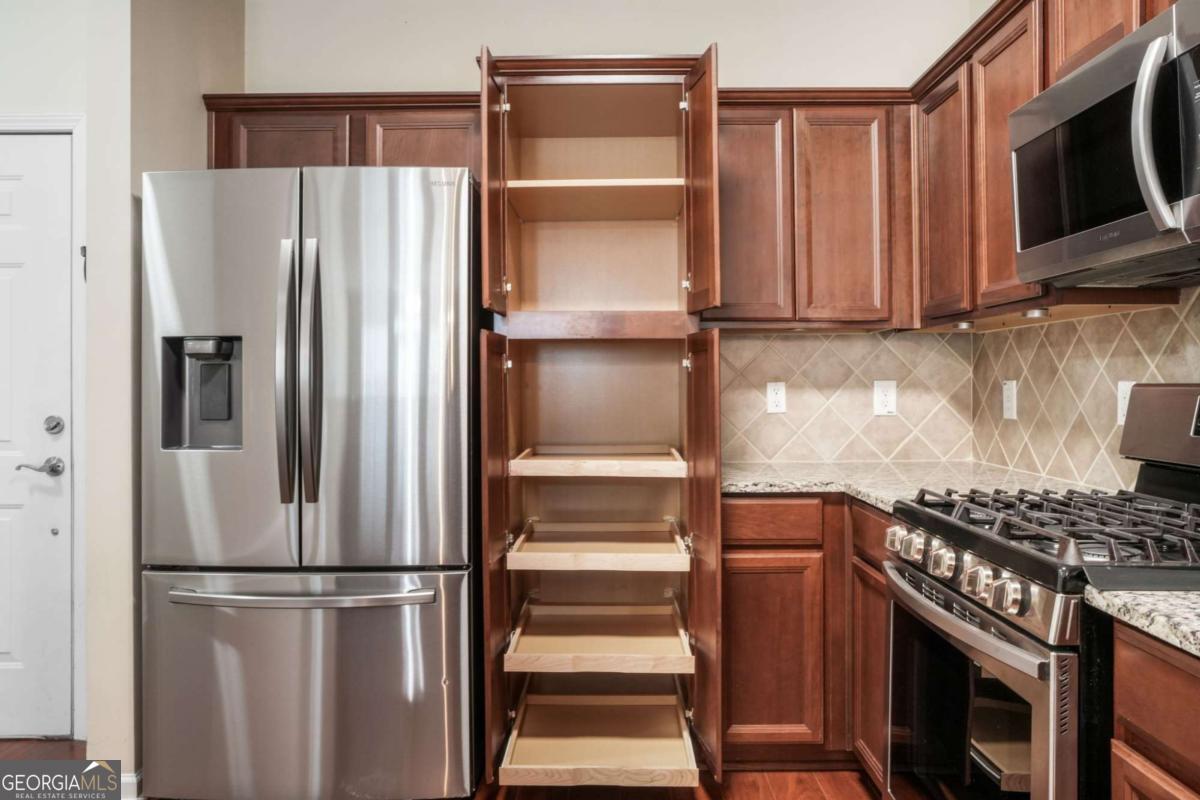 4805 W Village Way SE Smyrna GA 30080