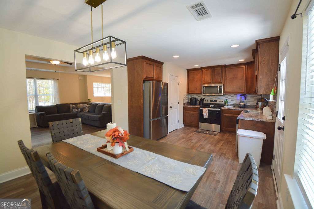 5614 Hawthorn Drive Gillsville GA 30543
