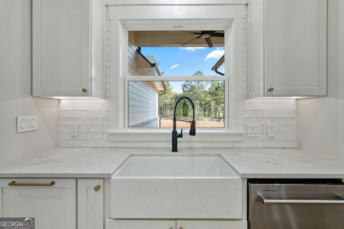 1663 Watkins Farm Road Nicholson GA 30565