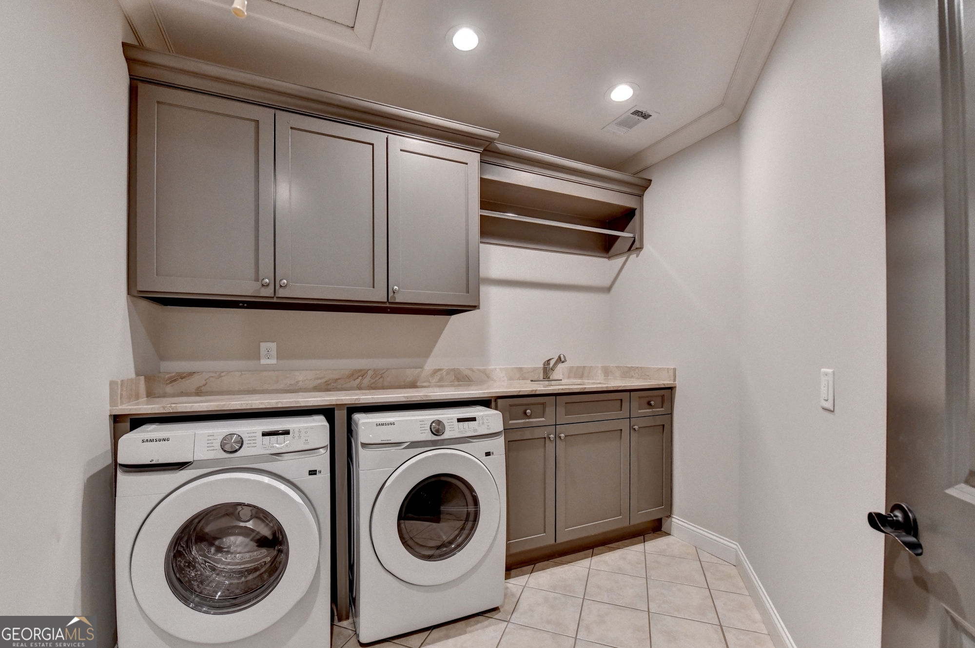 989 Crescent River Pass Suwanee GA 30024