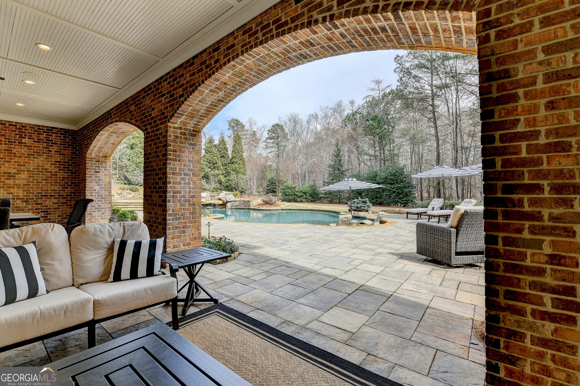 989 Crescent River Pass Suwanee GA 30024