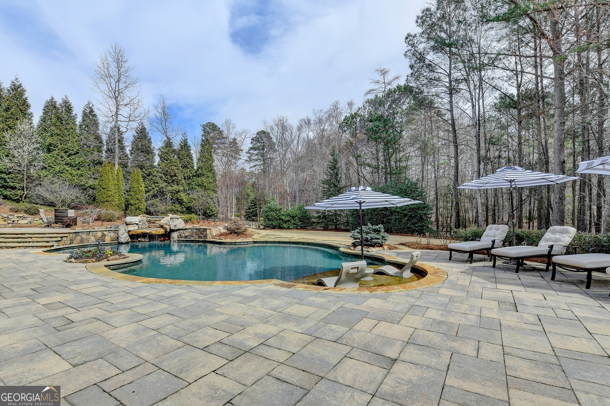 989 Crescent River Pass Suwanee GA 30024