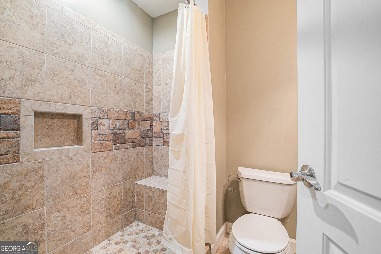 3641 Mountain Cove Road Snellville GA 30039