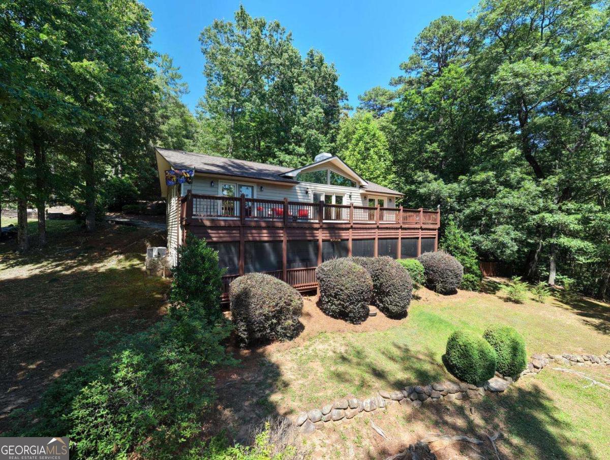 276 Lancelot Loop Clayton GA 30525