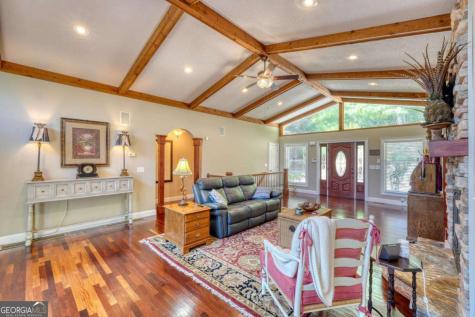 276 Lancelot Loop Clayton GA 30525