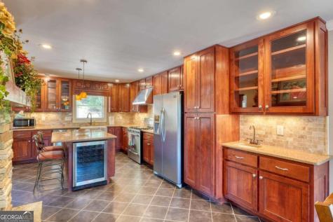 276 Lancelot Loop Clayton GA 30525