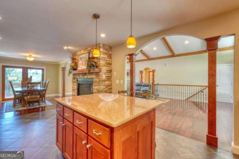 276 Lancelot Loop Clayton GA 30525