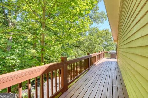 276 Lancelot Loop Clayton GA 30525
