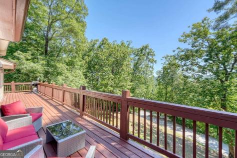 276 Lancelot Loop Clayton GA 30525