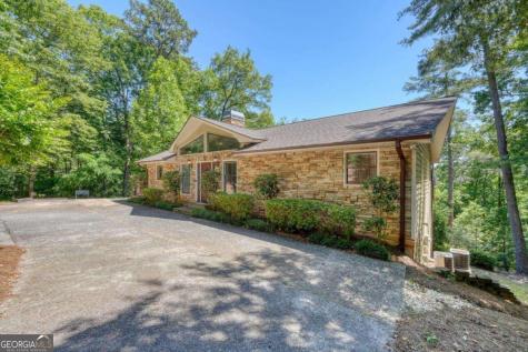 276 Lancelot Loop Clayton GA 30525