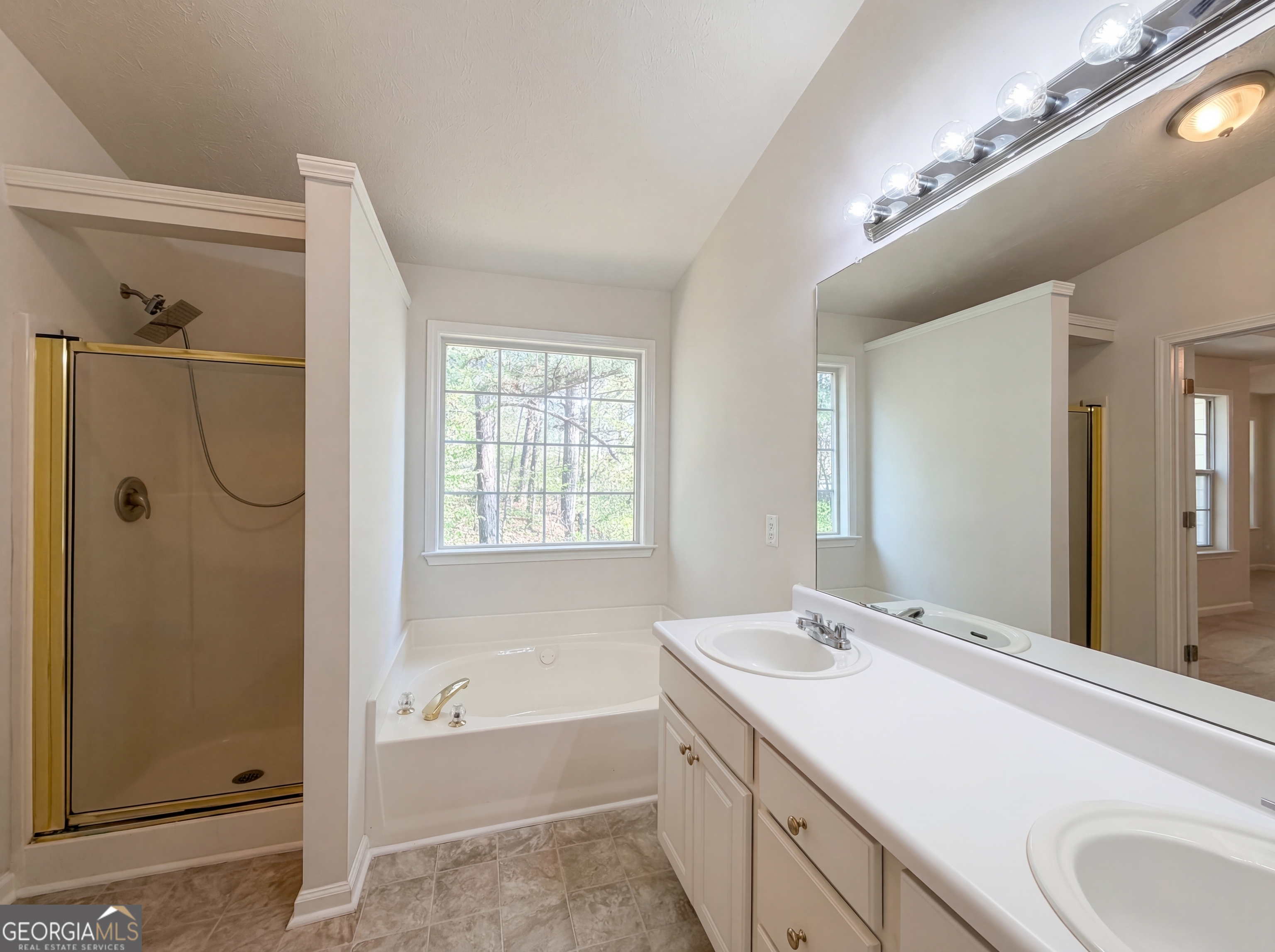 240 Kensington Trace Stockbridge GA 30281