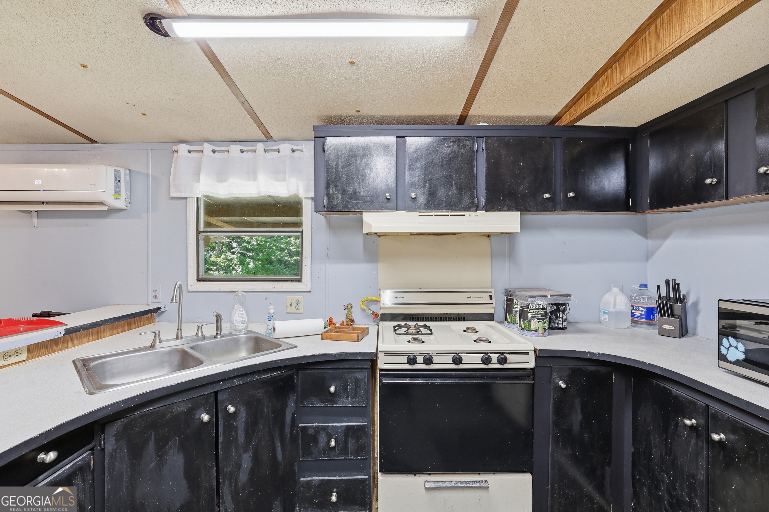 125 King Bird Drive Cleveland GA 30528
