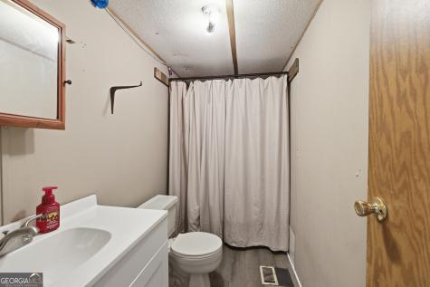 125 King Bird Drive Cleveland GA 30528