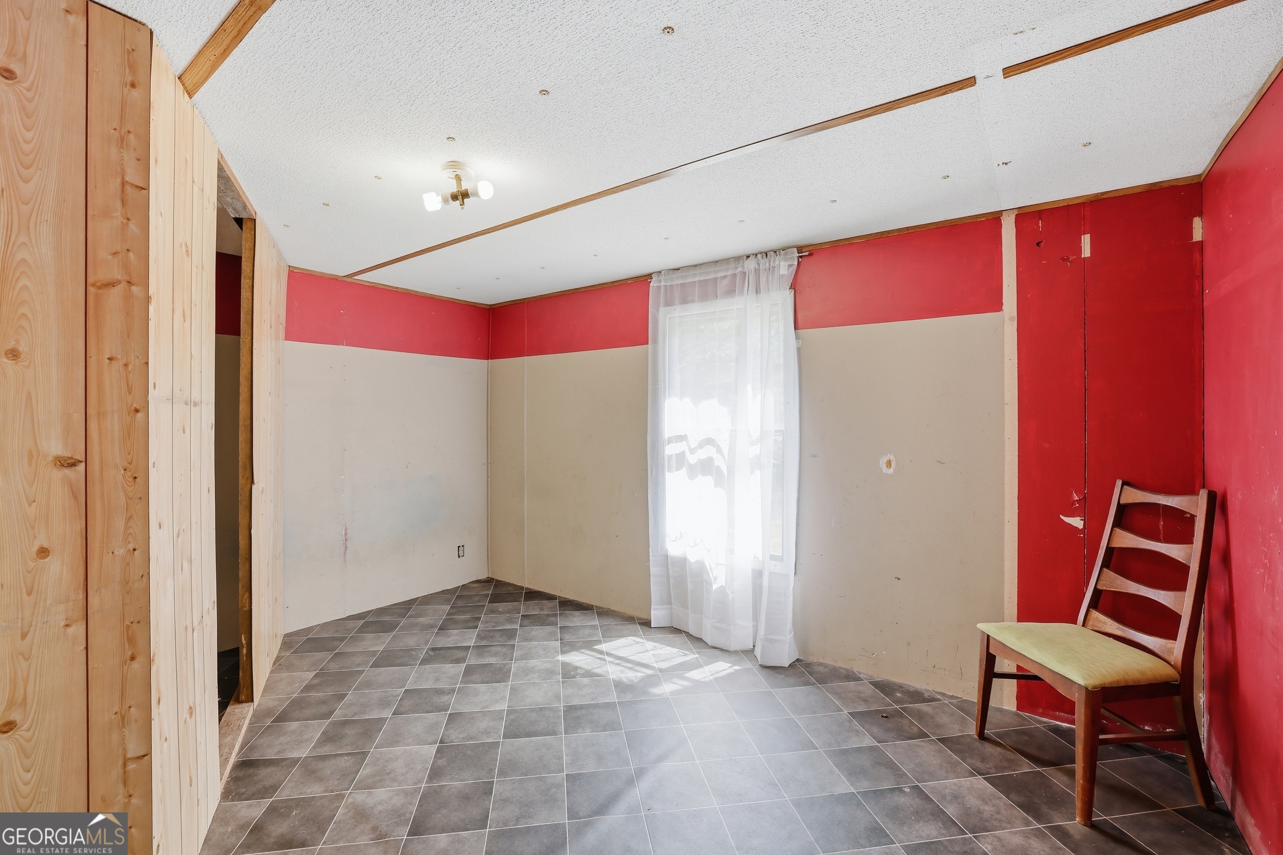 125 King Bird Drive Cleveland GA 30528