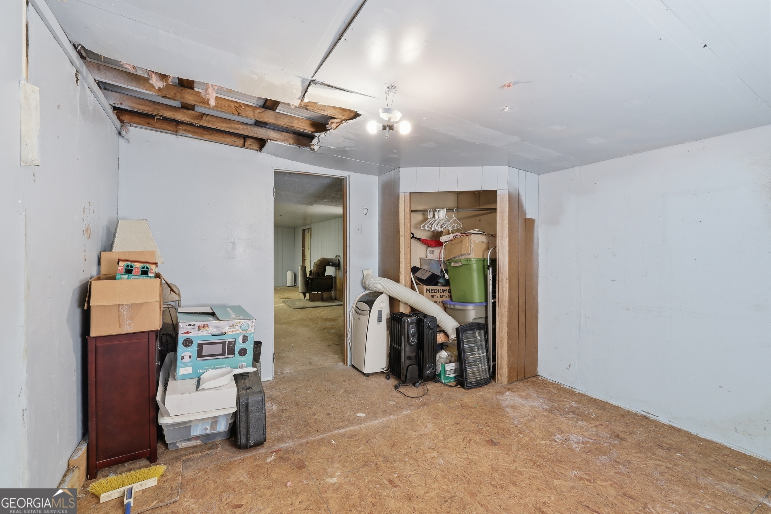125 King Bird Drive Cleveland GA 30528
