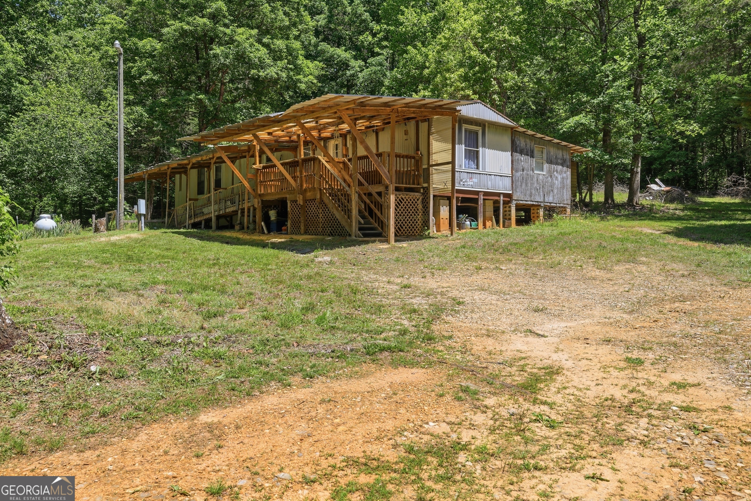 125 King Bird Drive Cleveland GA 30528