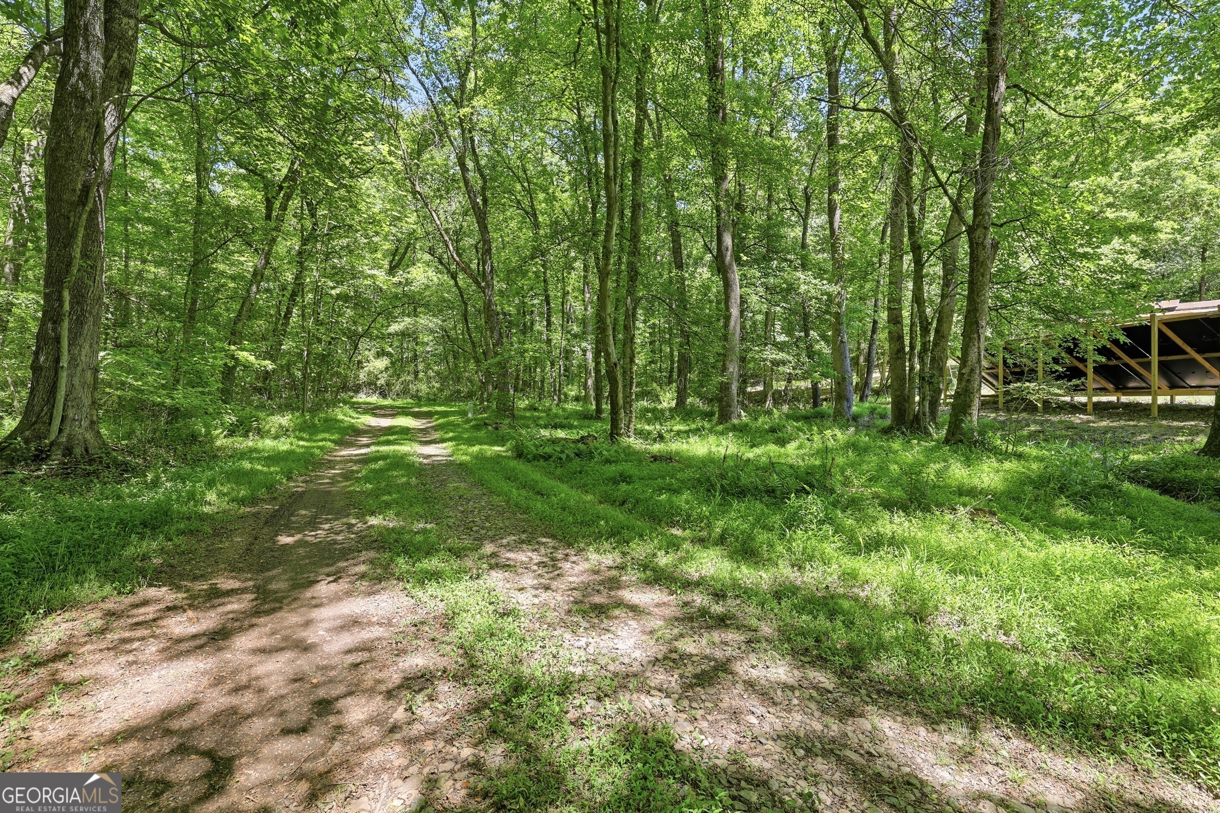 125 King Bird Drive Cleveland GA 30528