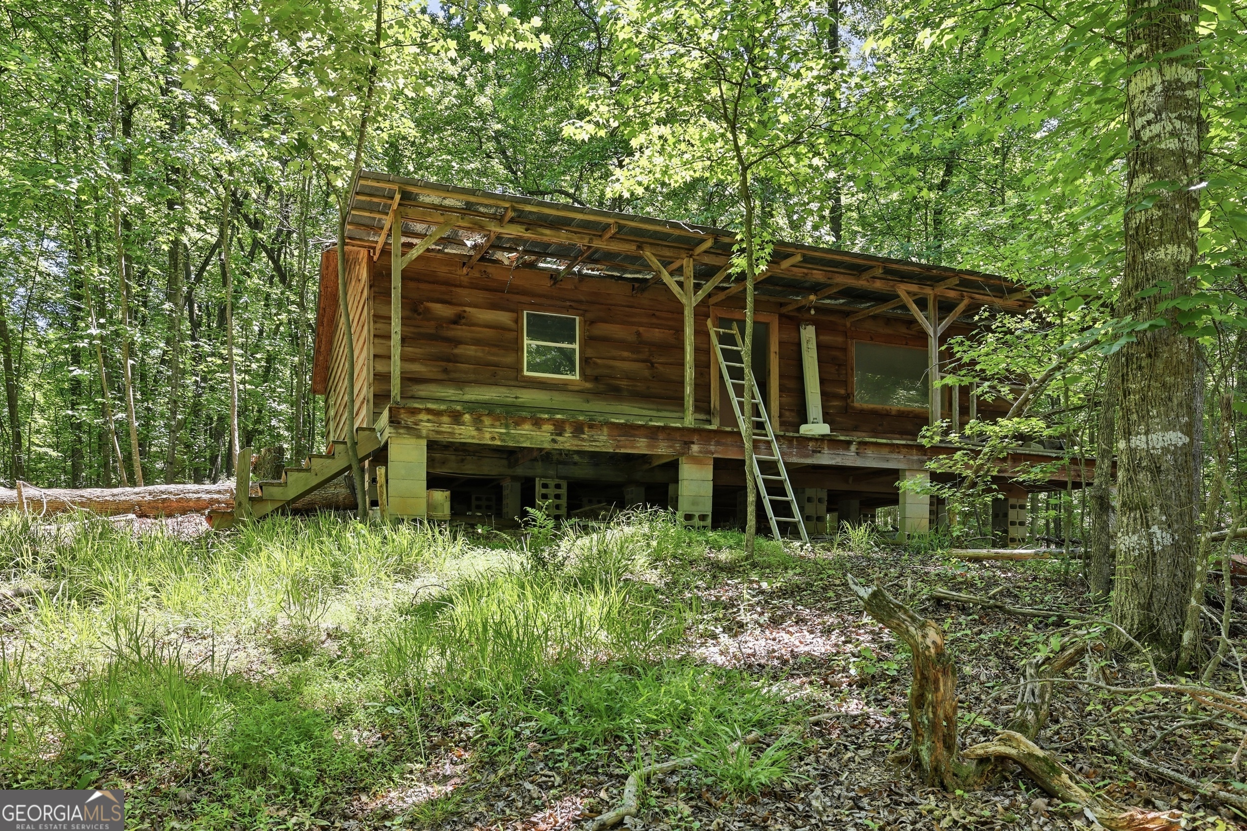 125 King Bird Drive Cleveland GA 30528