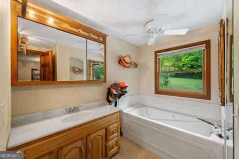 1898 Kimsey Dairy Road Turtletown TN 37391