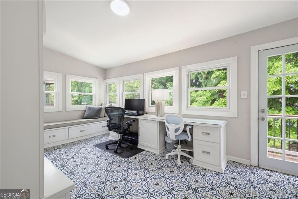 570 East Avenue NE Atlanta GA 30312