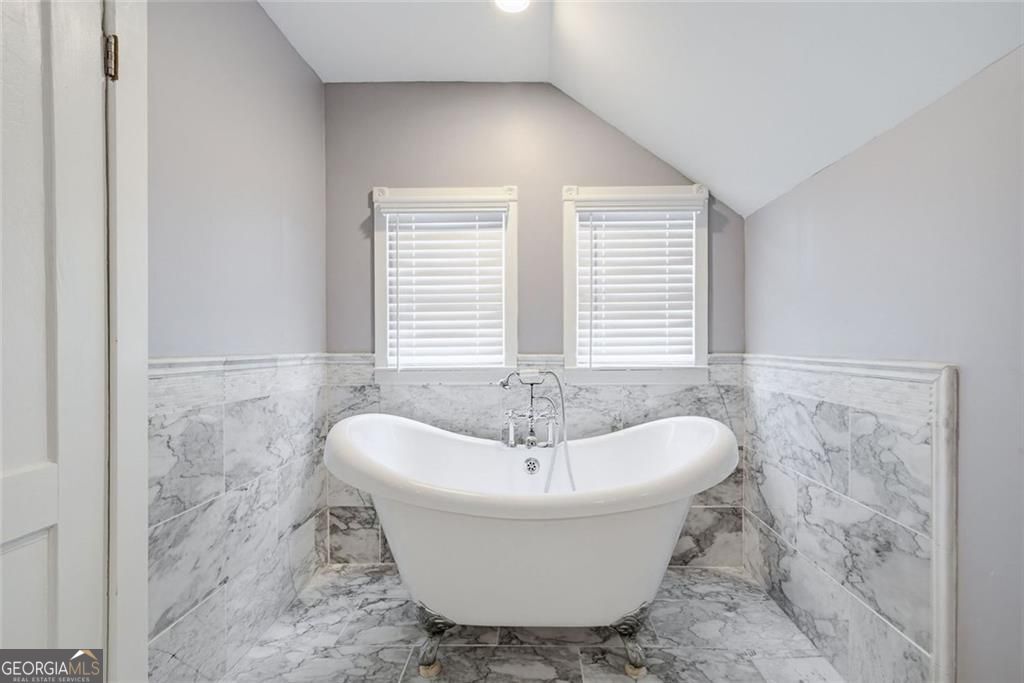 570 East Avenue NE Atlanta GA 30312