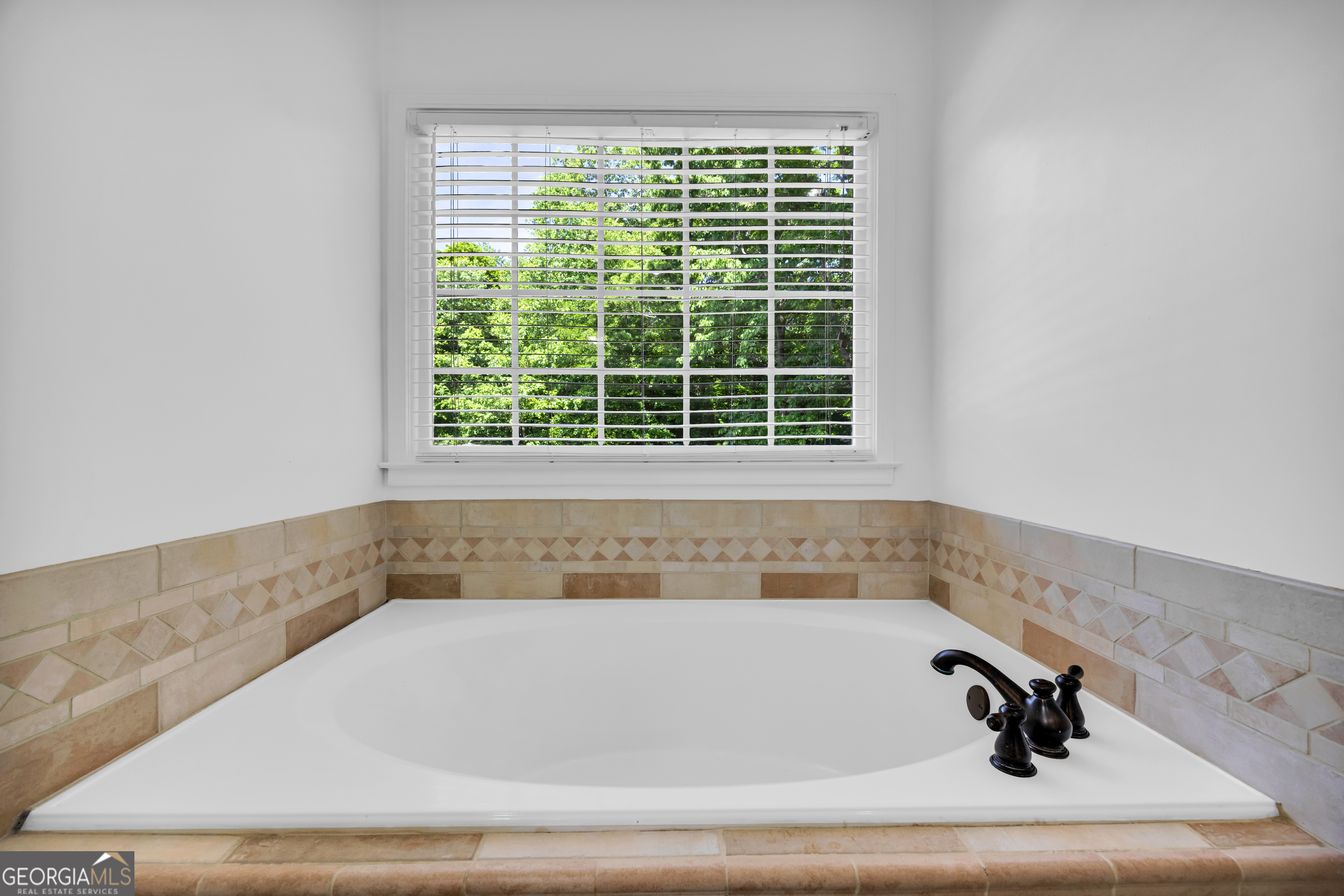 533 Emory Chambers Road Lula GA 30554