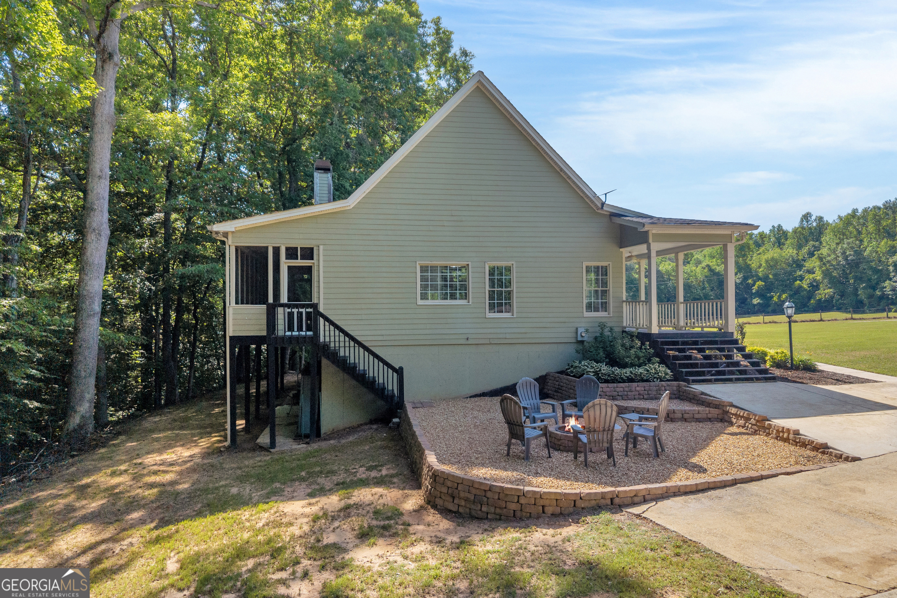 533 Emory Chambers Road Lula GA 30554