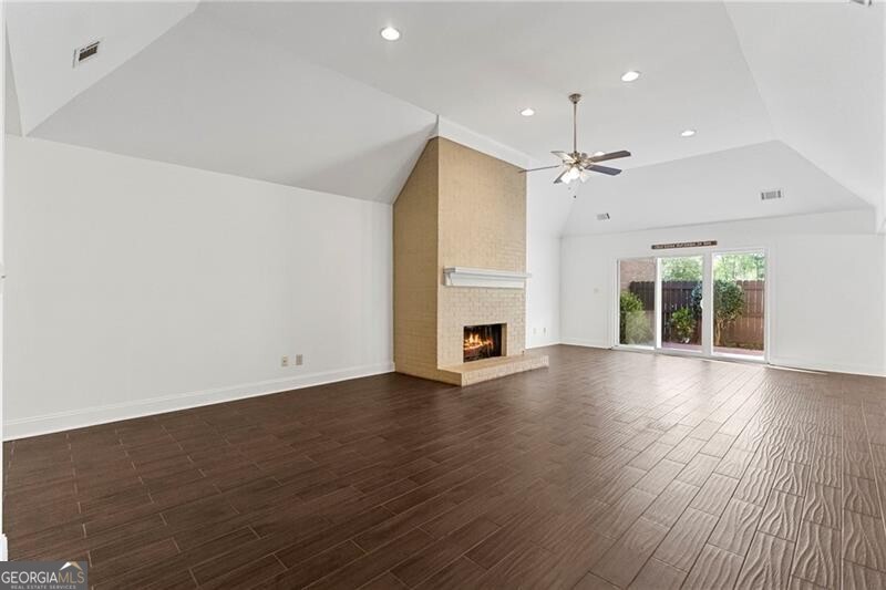 4413 Village Oaks Ridge Atlanta GA 30338