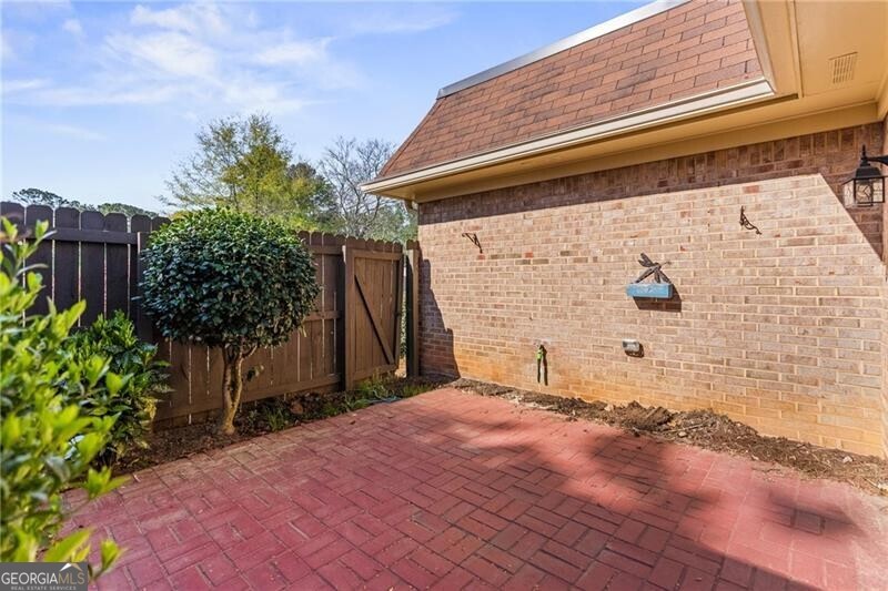 4413 Village Oaks Ridge Atlanta GA 30338