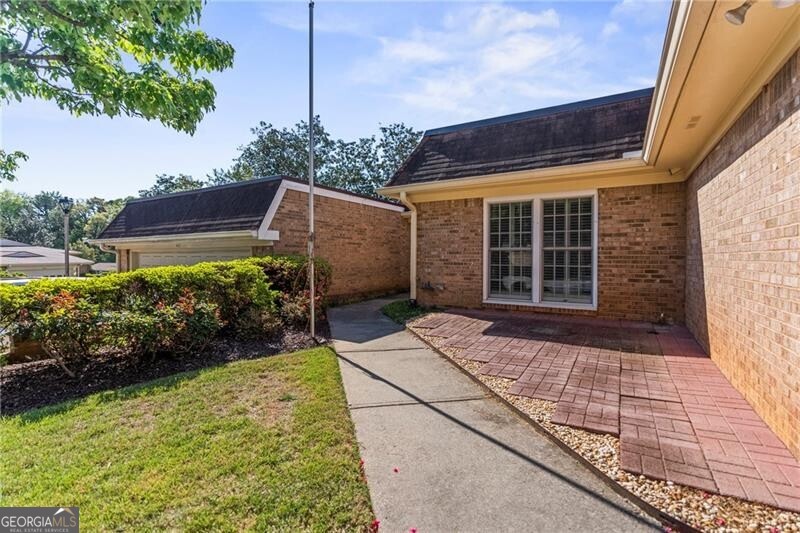 4413 Village Oaks Ridge Atlanta GA 30338