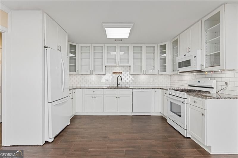 4413 Village Oaks Ridge Atlanta GA 30338
