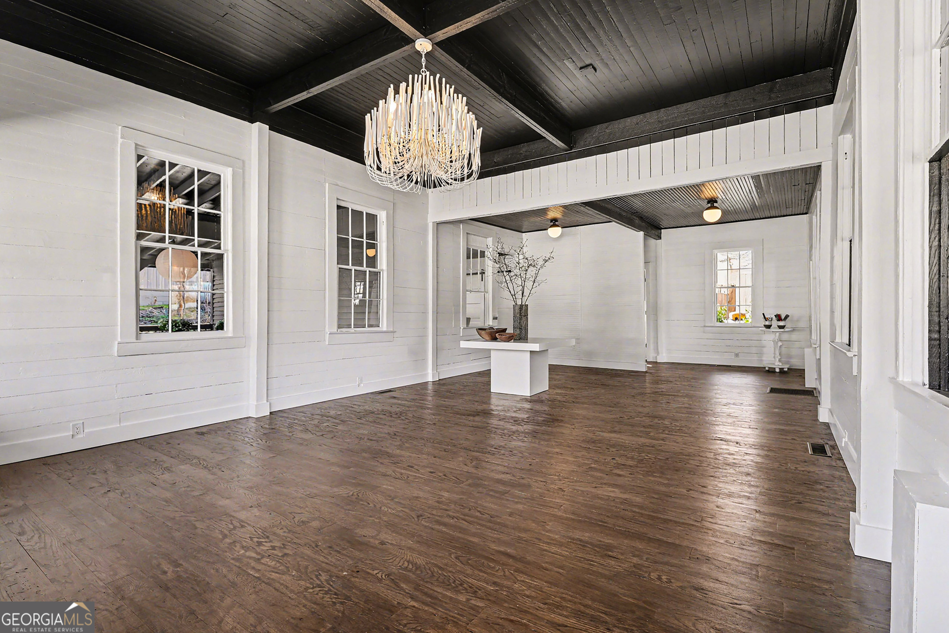 31 Earl Street Clayton GA 30525