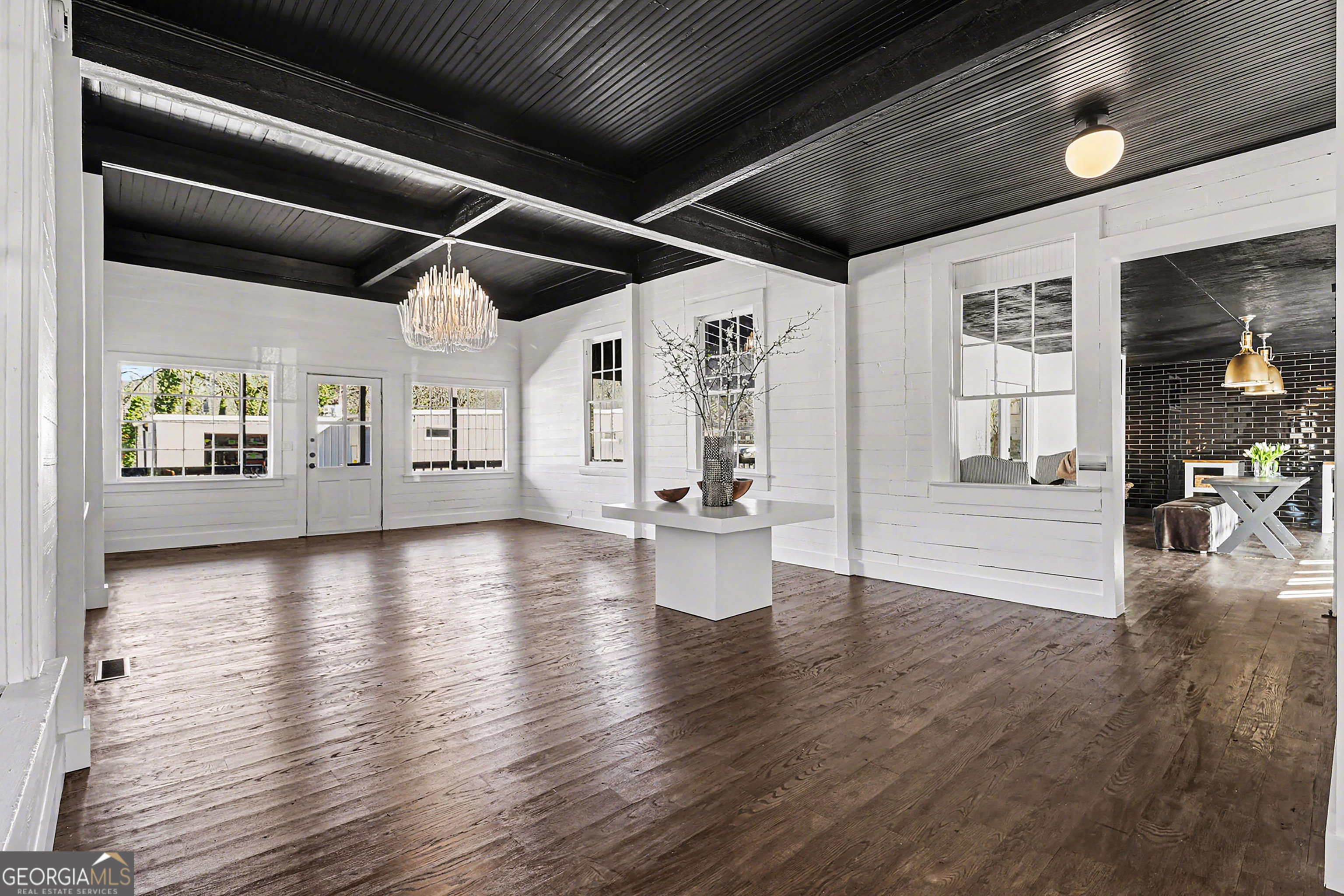 31 Earl Street Clayton GA 30525