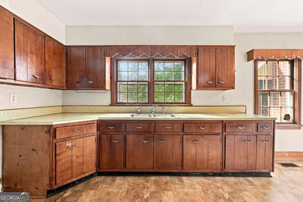 5922 Medlock Avenue Austell GA 30106