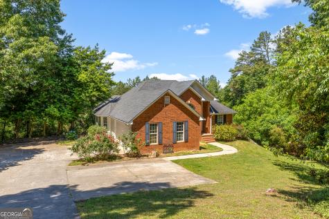 45 The Trail SE Lindale GA 30147