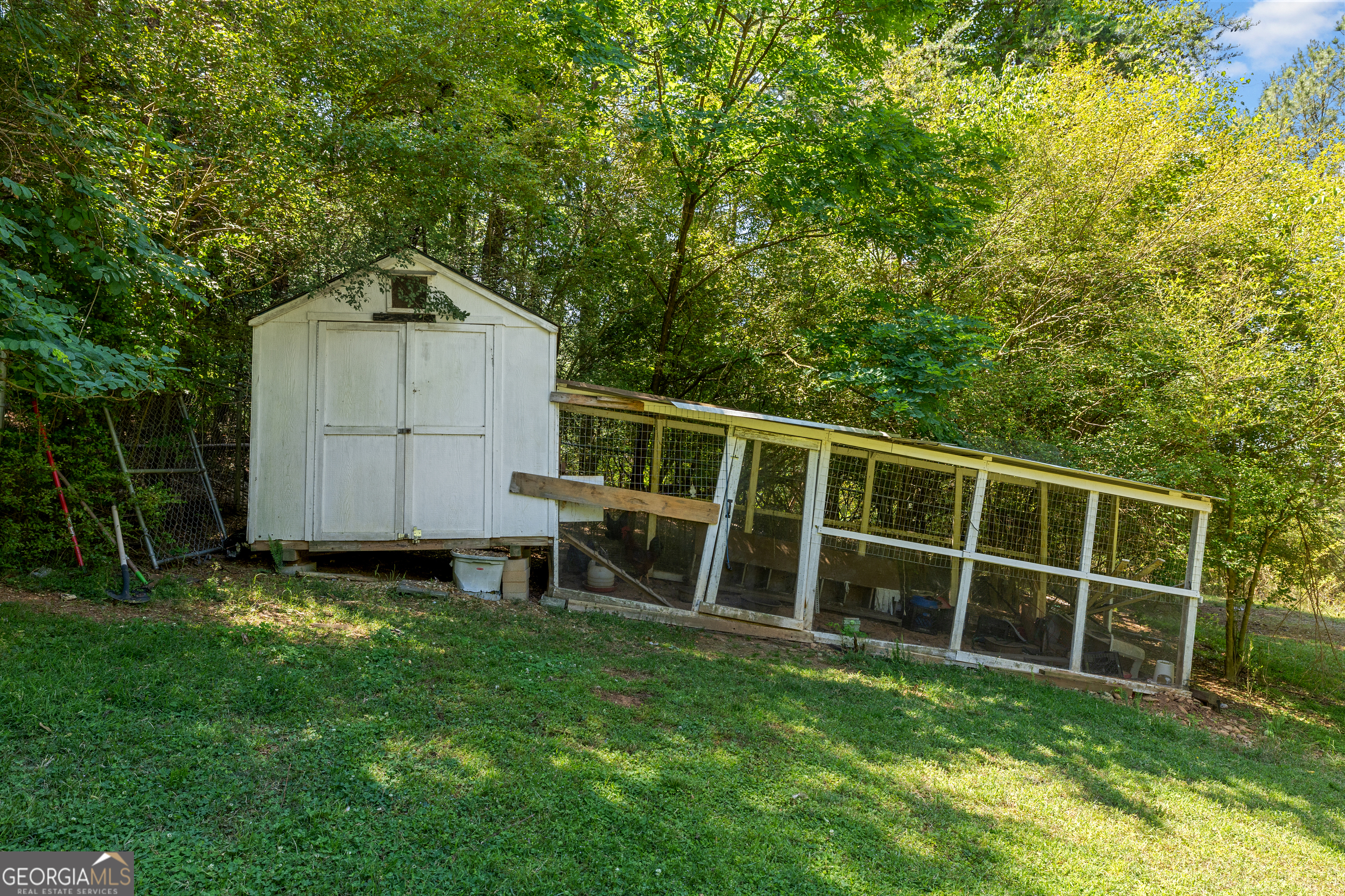45 The Trail SE Lindale GA 30147