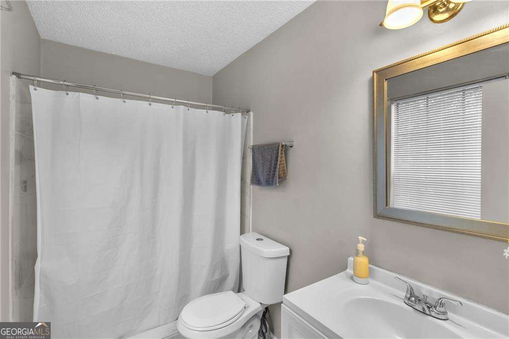 393 Cedar Trace SW Marietta GA 30008