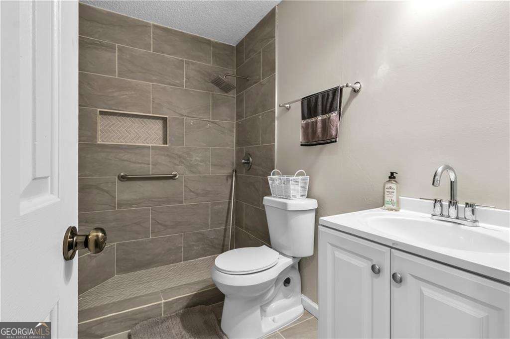393 Cedar Trace SW Marietta GA 30008