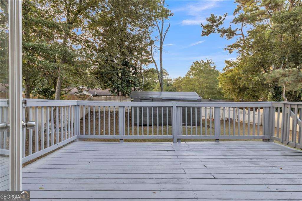 393 Cedar Trace SW Marietta GA 30008