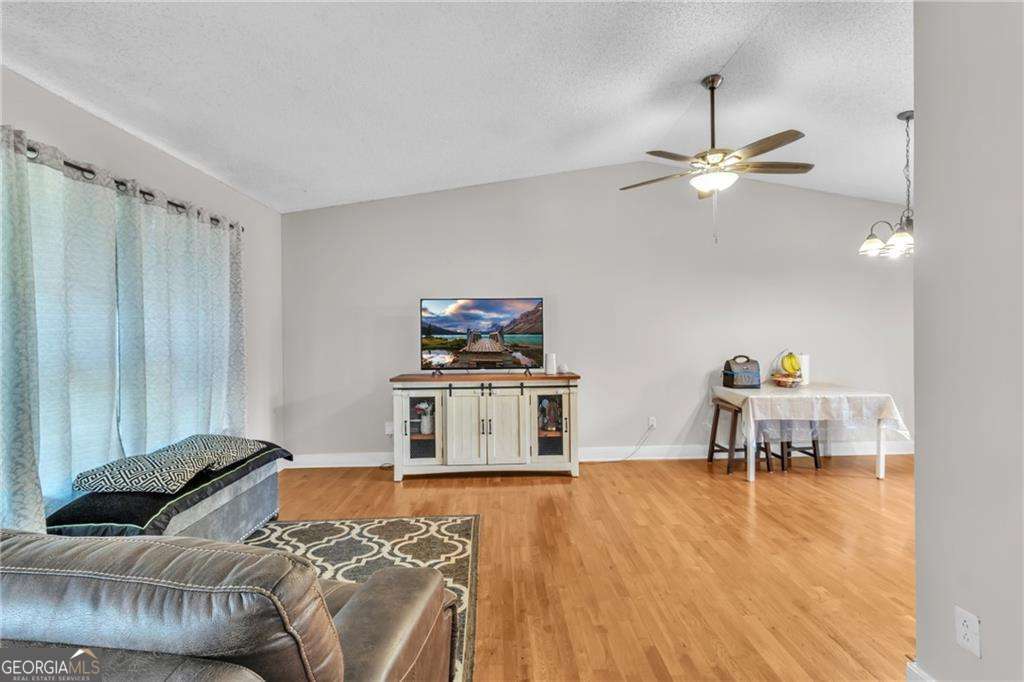 393 Cedar Trace SW Marietta GA 30008